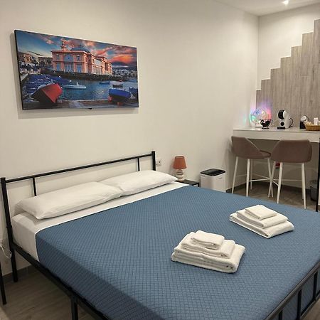 Bari Valona Rooms ภายนอก รูปภาพ