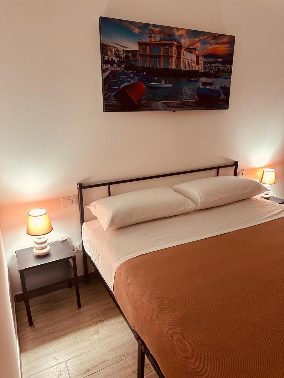Bari Valona Rooms ภายนอก รูปภาพ